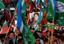 PAKİSTAN’DA EN FAZLA MİLLETVEKİLLİĞİNİ HAPİSTEKİ İMRAN HAN’IN ADAYLARI KAZANDI