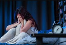 BU ORAN EPEY YÜKSEK! UYKU YETERSİZLİĞİ KADINLARDA KALP HASTALIKLARI RİSKİNİ %75 ARTIRIYOR