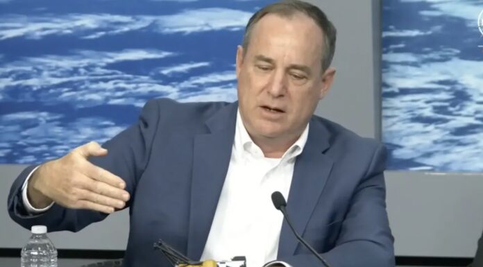 DİK DURMUYOR YAN YATTIĞI ORTAYA ÇIKTI