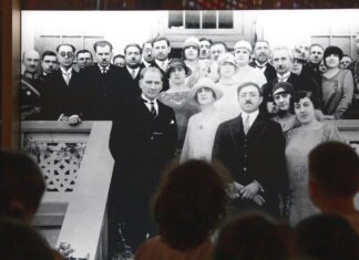 Cumhuriyetin 100. yılı için yaşama geçirilen ‘Cumhuriyetin Yüzü’ sergisi 2 Haziran’a kadar uzatıldı.
