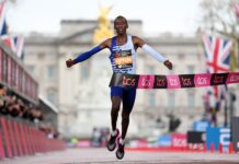 Dünya rekortmeni Kenyalı maratoncu Kelvin Kiptum, geçirdiği trafik kazasında hayatını kaybetti.