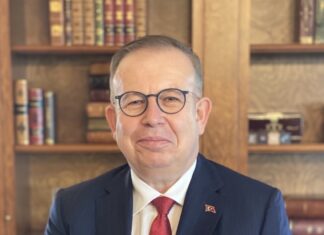 Emekli Tümamiral Cihat Yaycı, “FETÖ en az eskisi kadar güçlü,daha organize ve daha acımasız.”