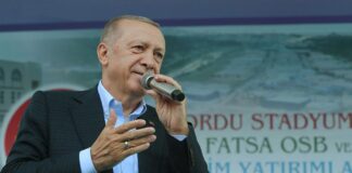 Erdoğan: Emeklilerin bayram ikramiyesini yüzde 50 artış ile 3 bin liraya yükselteceğiz