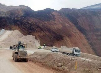 Erzincan’da 9 işçinin kayıp olduğu maden ocağının çevre izin ve lisansının iptal edildiği belirtildi.