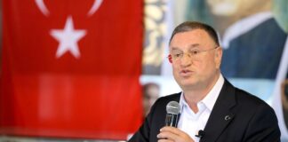 Lütfü Savaş, “”Yarın çok büyük bir mitingle açıklamalarımız olacak.”