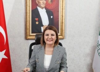 İkna edildi: İzmit Belediye Başkanı Fatma Kaplan Hürriyet, yeniden CHP adayı oldu.