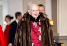 Tahttan çekilen Kraliçe mesleğini seçti, iş başı yaptı