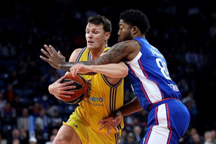 Anadolu Efes-Alba Berlin