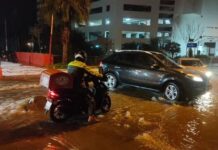 Üç ili sağanak ve dolu vurdu