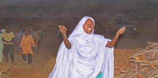 NİJERYA KAÇIRILAN 287 ÇOCUĞU ARIYOR