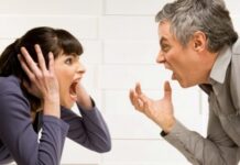 Araştırma: Uzun süredir evli çiftler bebekler ve köpeklerde kullanılan tekniklerle iletişim kuruyor