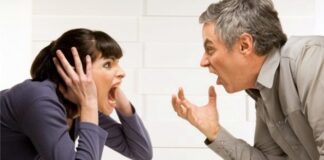 Araştırma: Uzun süredir evli çiftler bebekler ve köpeklerde kullanılan tekniklerle iletişim kuruyor