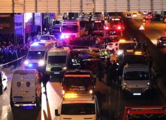 İZMİR : ‘Kaza tutanağı’ kazası! 2 kişi yaşamını yitirdi, 7 kişi yaralandı.