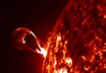 Güneş Dünyayı Döğüyor!