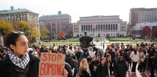 ARAP ASILLI REKTÖR DAVET ETTİ. ABD’NİN COLOMBIA ÜNİVERSİTESİ’NDE FİLİSTİN YANLISI GÖSTERİYE POLİS BASKINI