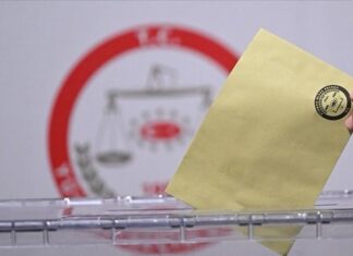 Ardahan’da mazbata CHP’ye verildi