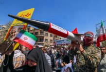 İsrail-İran…İran devlet televizyonu da saldırının başlatıldığını bildirdi.