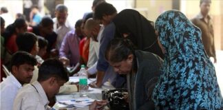 969 milyon kişi oy kullanacak… Dünyanın en kalabalık ülkesi Hindistan’da seçim maratonu 19 Nisan’da başlayacak.