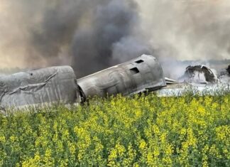 Tu-22M3 Rus Bombardıman Uçağı… Rusya: Teknik arıza nedeniyle düştü. Ukrayna: Uçağı biz düşürdük.