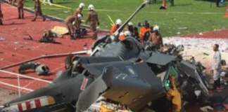 Malezya: İki askeri helikopter havada çarpıştı: 10 kişi hayatını kaybetti