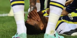 Fenerbahçe’ye kötü haber; Yıldız oyuncu sezonu kapattı!