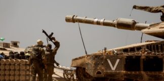 İSRAİL, ABD BAŞKANI’NIN UYARISINA RAĞMEN REFAH KENTİ ÇEVRESİNE TANK YIĞIYOR VE BOMBALIYOR