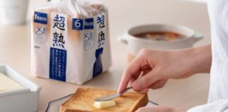 EKMEK PAKETİNİN İÇİNDEN FARE PARÇALARI ÇIKTI.