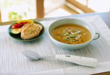 Tuzsuz Yemek Durumunda Olanlar için Tuzlu Hissettiren Kaşık!