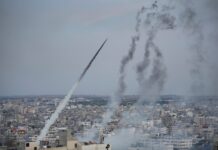 Hamas Tel Aviv’e Roket Saldırısı Düzenledi