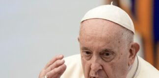 Dedikodu Doğru çıktı; Papa Özür Diledi