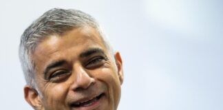 Londra Belediye Başkanlığına 3. defa müslüman aday Khan seçildi.