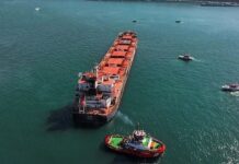 129 metre uzunluğundaki gemi karaya oturdu… İstanbul Boğazı’nda gemi trafiği askıya alındı