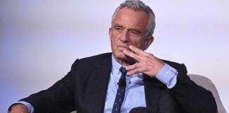 Bağımsız ABD başkan adayı Robert F. Kennedy Jr., beyninin bir kısmını bir solucanın yediğini söyledi .