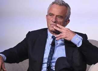Bağımsız ABD başkan adayı Robert F. Kennedy Jr., beyninin bir kısmını bir solucanın yediğini söyledi .