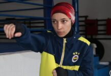 Fenerbahçe’li milli boksör Rabia Topuz, yılan ısırması sonucu yoğun bakıma alındı