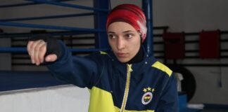 Fenerbahçe’li milli boksör Rabia Topuz, yılan ısırması sonucu yoğun bakıma alındı