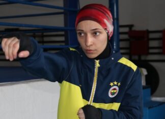 Fenerbahçe’li milli boksör Rabia Topuz, yılan ısırması sonucu yoğun bakıma alındı