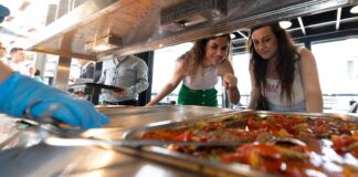 İzmir’de ‘Kent Lokantaları’ açıldı; 4 çeşit yemek 50 TL