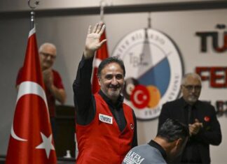 Dünya Artistik Bilardo Şampiyonası’ndaki Türk finalinde şampiyon Hacı Arap Yaman