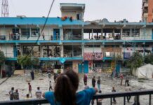 İsrail Gazze’de BM Okulunu Vurdu; 35 Kişinin Öldüğü Bildirildi