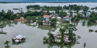 Kavurucu Sıcaklar Can Alırken Bangladeş’te Yaklaşık 2 Milyon Kişi Selden Mahsur