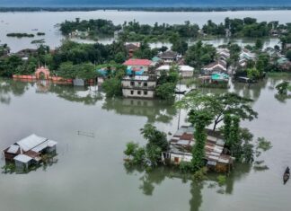 Kavurucu Sıcaklar Can Alırken Bangladeş’te Yaklaşık 2 Milyon Kişi Selden Mahsur