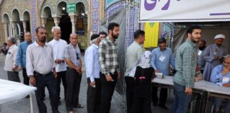 İran Seçmeni Yeni Cumhurbaşkanı İçin Oy Kullanıyor