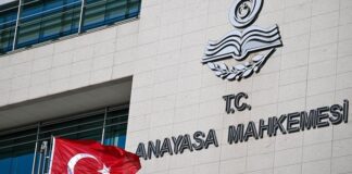 Anayasa Mahkemesi (AYM), rektörlerin cumhurbaşkanı tarafından atanmasının anayasaya aykırı olduğuna hükmetti.