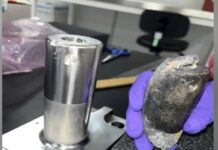 Out: Başına taş düşsün; İn: Başına Uzay Çöpü Düşsün!