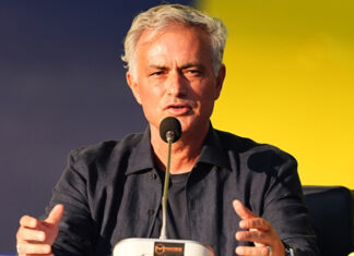 Taraftarla buluştu. Jose Mourinho: ”Sizin hayalleriniz, benim hayallerim”