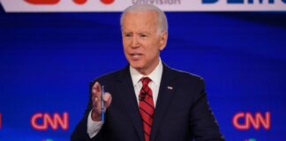 Canlı yayındaki kötü performansa rağmen Biden anketlerde Trump’la başabaş çıktı. Yine de Demokrat Parti alternatifleri değerlendiriyor.