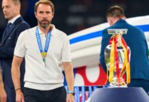 Gareth Southgate istifa etti.