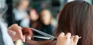 Bugün yürürlüğe girdi. Berber, kuaför ve güzellik salonları haftanın bir günü kapalı olacak.