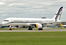 Boeing’de kapıdan sonra bu kez uçağın tekerleği koptu